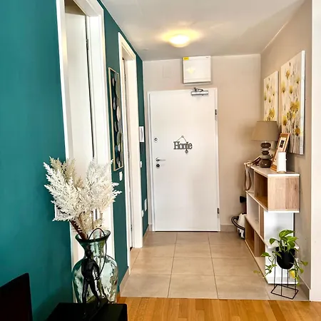 شقة Cozy On Location With Private Parking