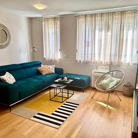 Cozy On Location With Private Parking Appartement Zadar