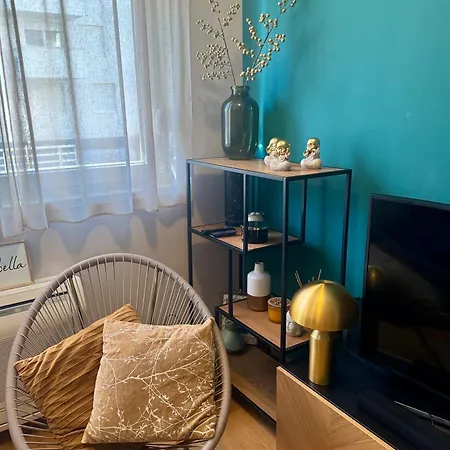 Cozy On Location With Private Parking 公寓