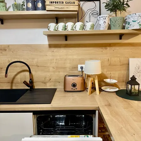 Cozy On Location With Private Parking 公寓 *