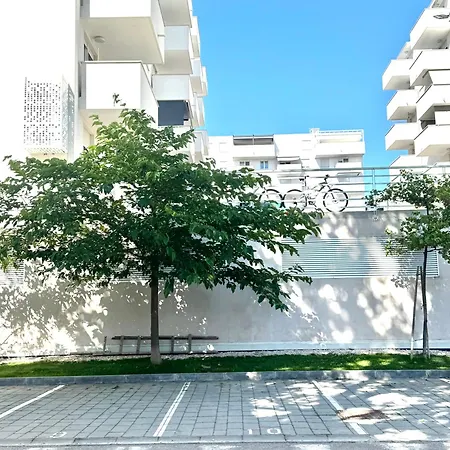 Cozy On Location With Private Parking Apartment Zadar