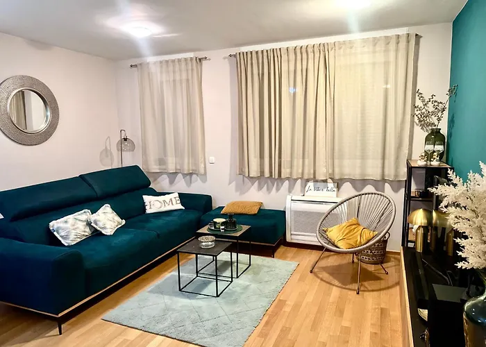 Apartment Cozy On Location With Private Parking