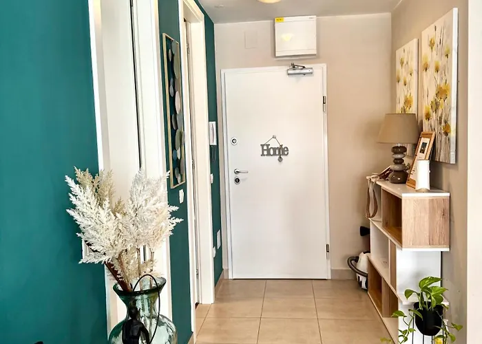 Apartment Cozy On Location With Private Parking